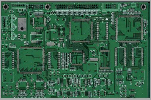 pcb雙層板中過孔和焊盤的區別