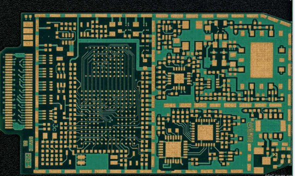 多層PCB板層壓工藝需注意的三個事項